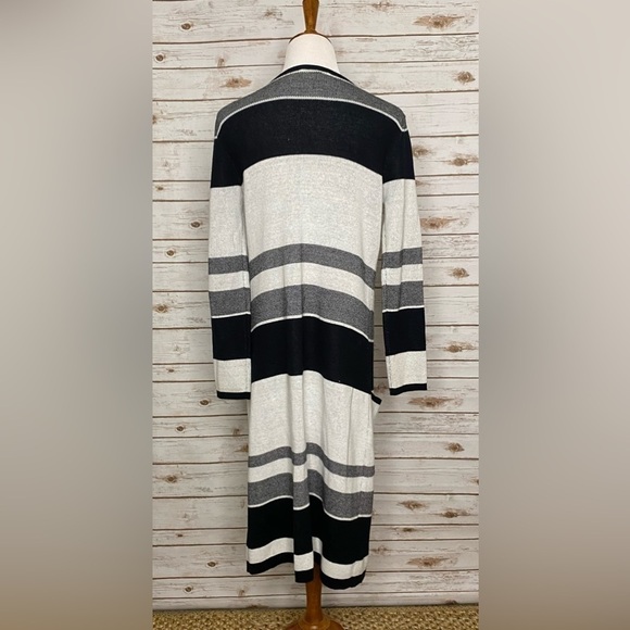 White House Black Market open front cardigan sweater - Picture 5 of 6